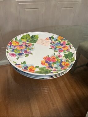 Rachel Zoe Set 4 PANSY DINNER DESSERT PLATES embossed floral Melamine NEW